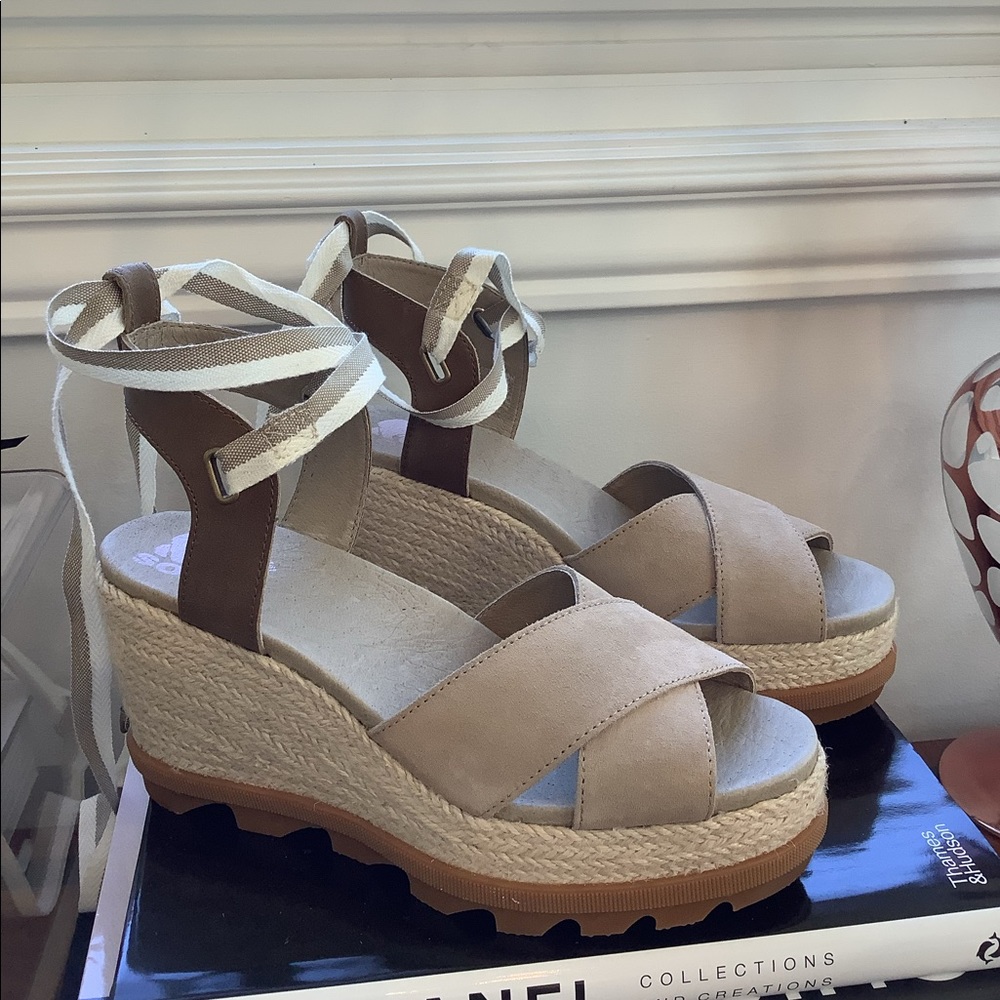 Sorel Joanie II Hi Ankle Lace Sandal